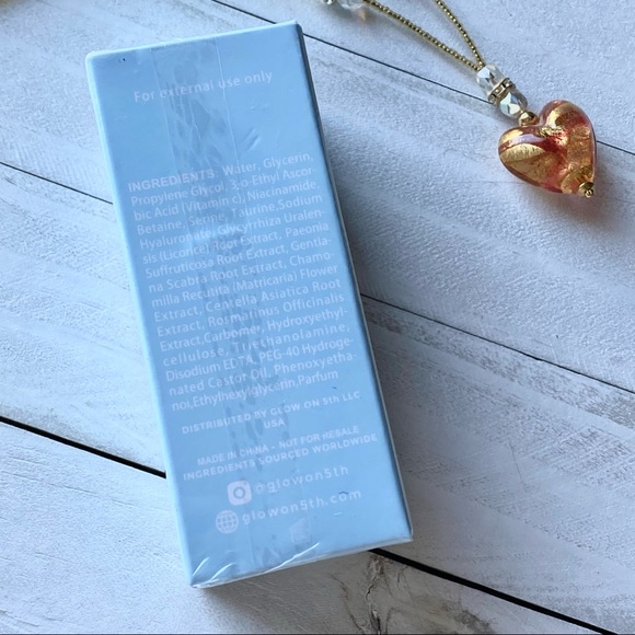 NIB Glow on 5th Beauty Simply Glowing Vita C Serum - Picture 3 of 6